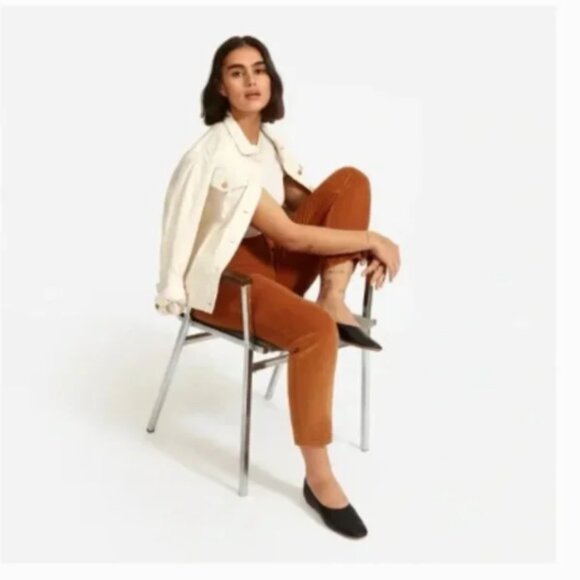 Everlane - Baby Cheeky Straight Corduroy Pants Cropped | Size 27 | Acorn - Picture 4 of 14